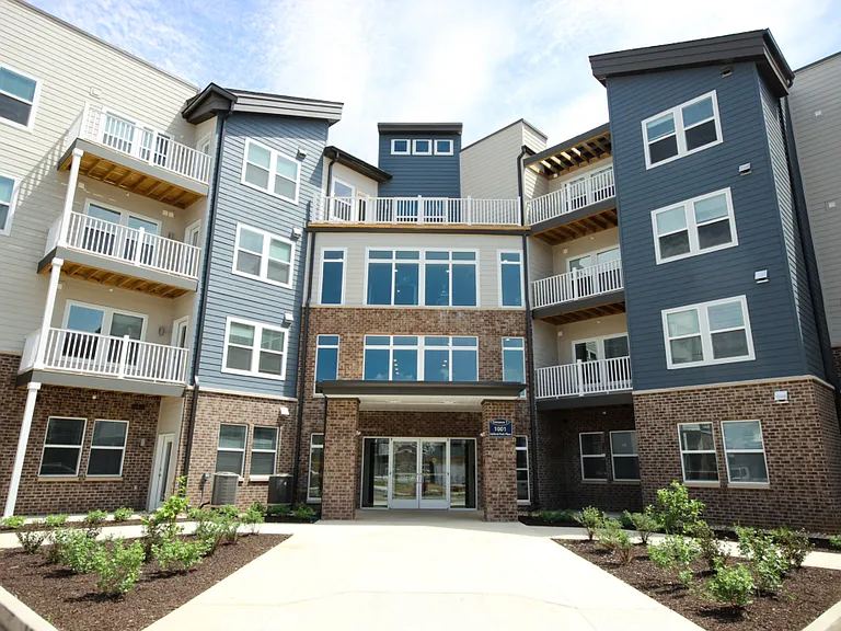 Ashford Park Apartments — Photo 5