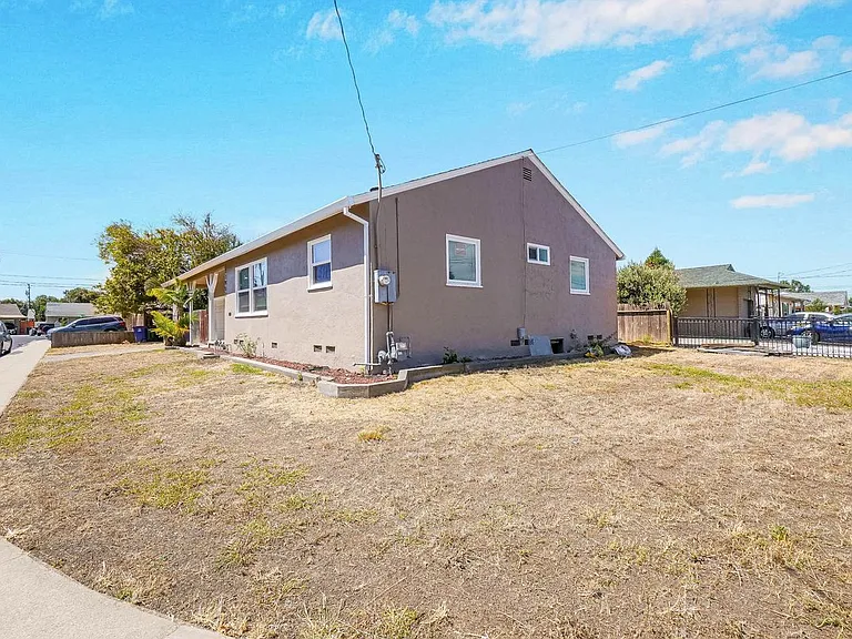 31857 Valley Forge St — Photo 36