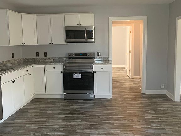 4th image of 2359 Leroy Ave