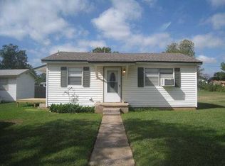 417 S Jackson Ave, Blanchard, OK 73010