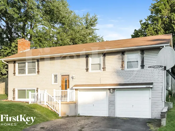 9436 Craig Dr, Overland Park, KS 66212