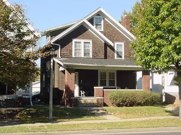 1103 N University St APT B, Peoria, IL 61606