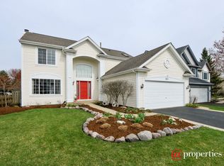 1011 Norfolk Ln, Grayslake, IL 60030