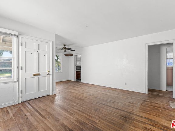 4th image of 17415 Falda Ave