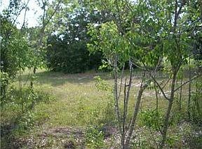 3rd image of 3812 Arbordale Ct