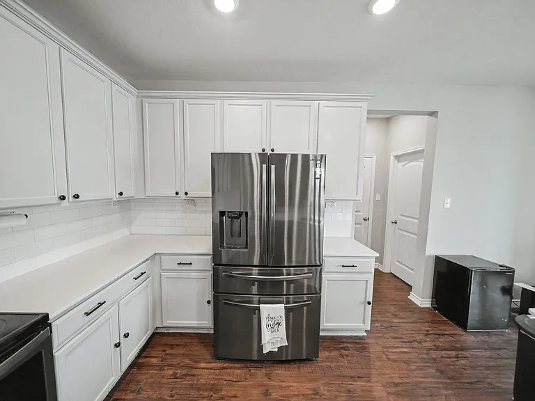 9406 Copperway — Photo 17