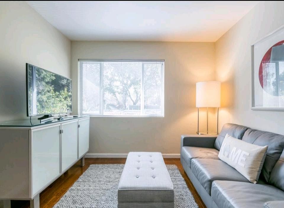 1st image of 347 Cherry Ave