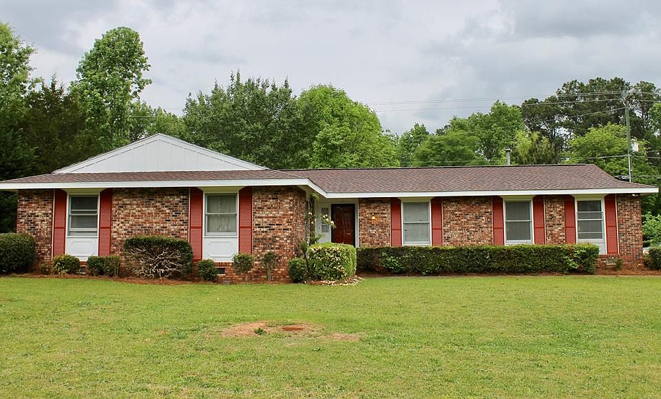 1st image of 215 Wellington Dr