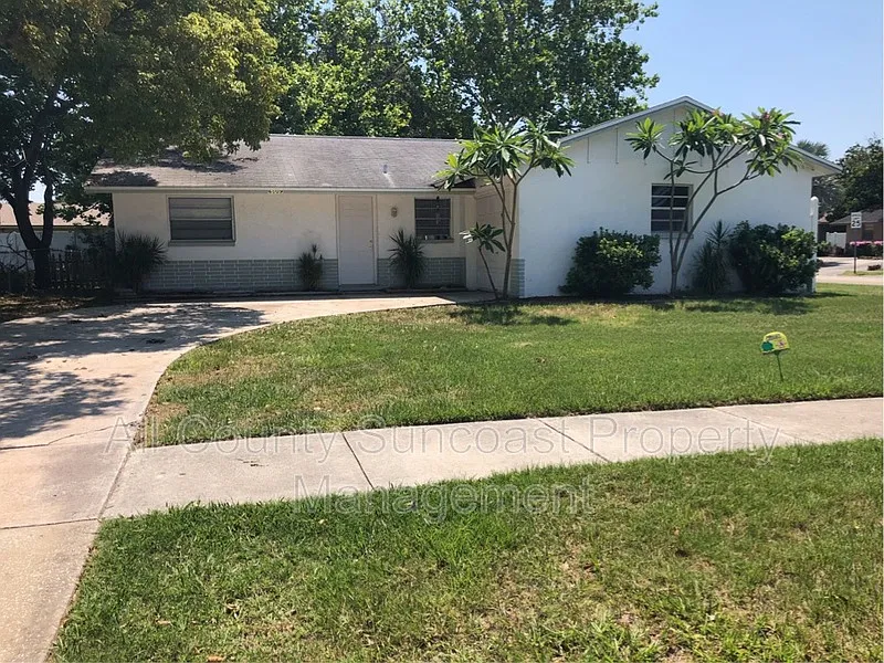 3 bed, 2.0 bath, $2,250 — Photo 1