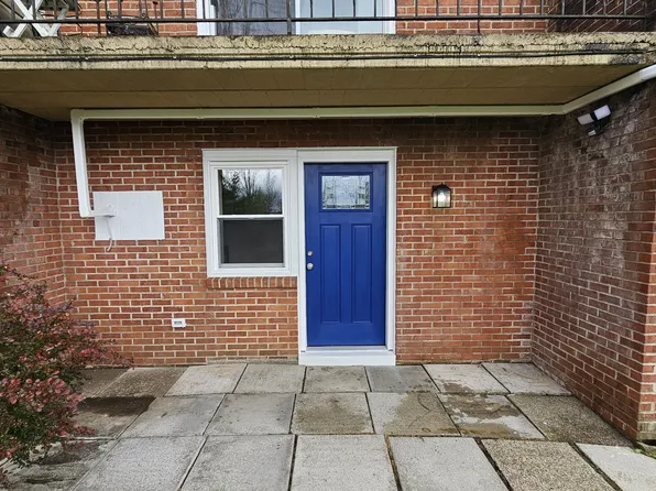 211 Oakview Dr #13, Ligonier, PA 15658