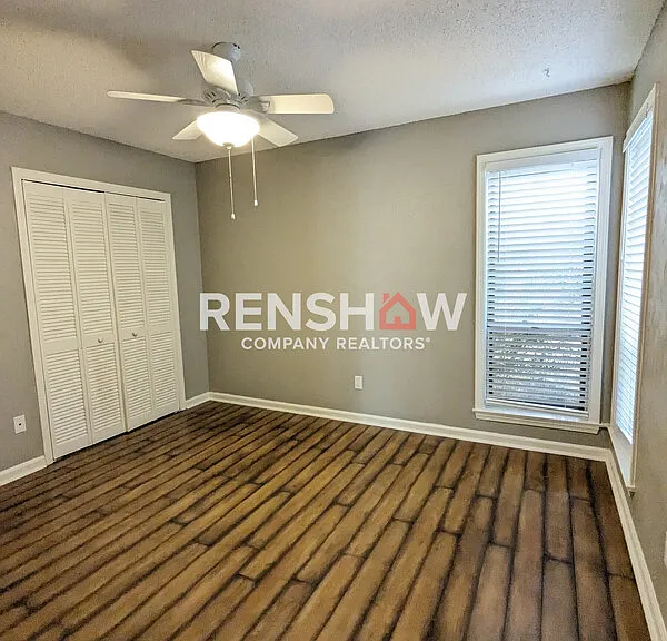 6936 Briarhill Dr — Photo 15