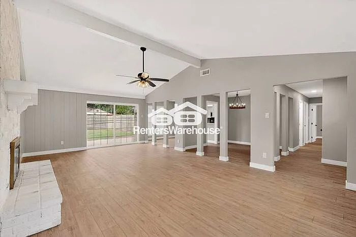 1002 Westminster Ln — Photo 10