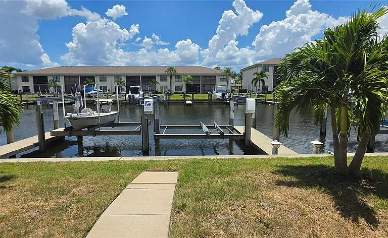 222 Lewis Cir #142 — Photo 30
