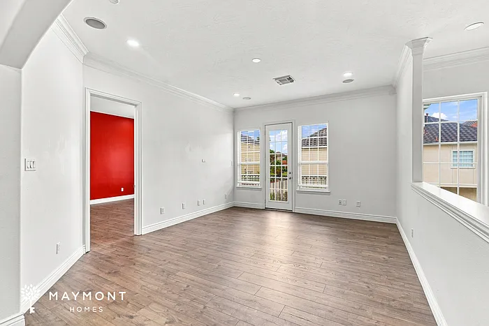3 bed, 2.5 bath, 1760 sqft, $2,445 — Photo 4