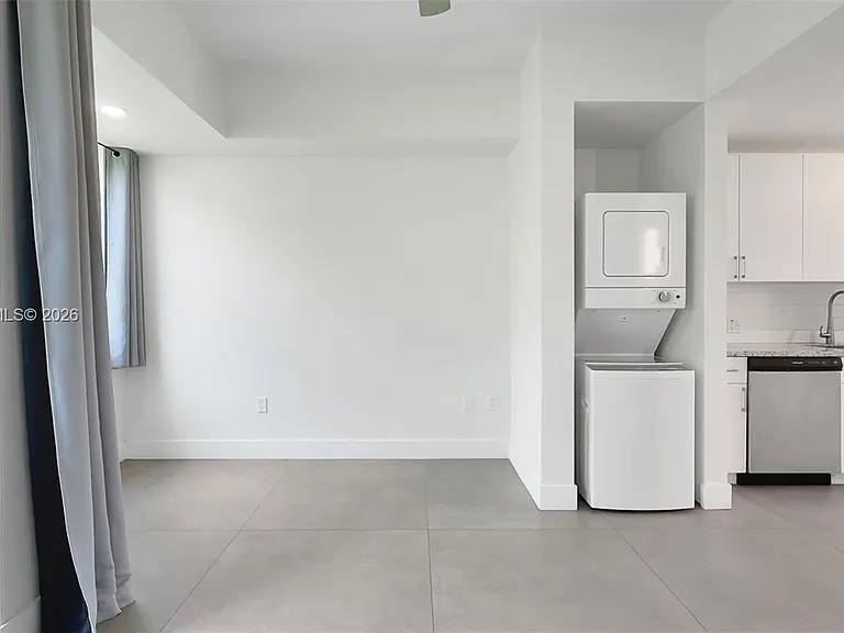 1536 NW 15th Ave #301 — Photo 5