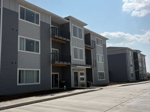 Salem Ridge Apartments