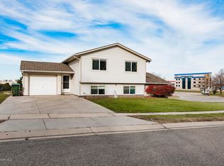 3553 8 1/2 St NW, Rochester, MN 55901