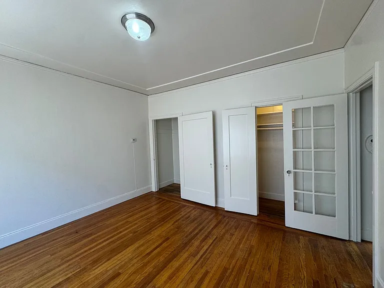 1806 Walnut St #8 — Photo 4