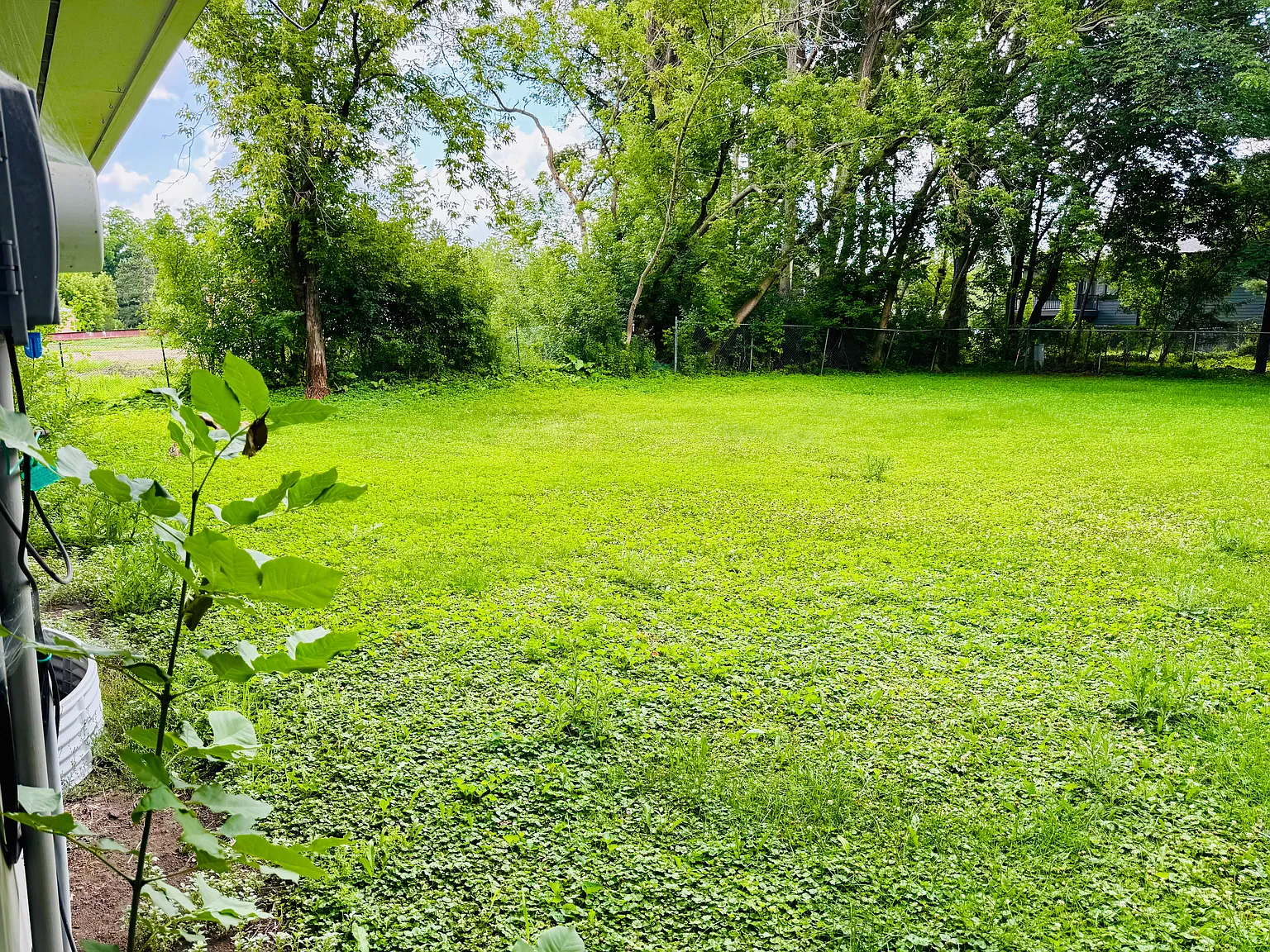 4 bed, 2060 sqft, $2,650 — Photo 2