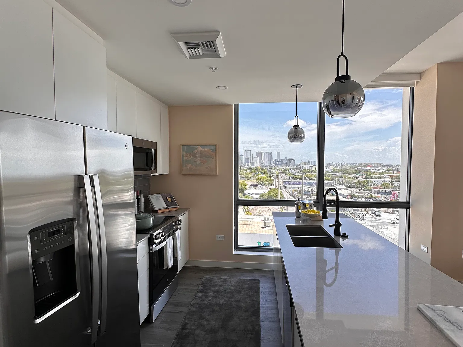 2 bed, 1024 sqft, $3,396 — Photo 3