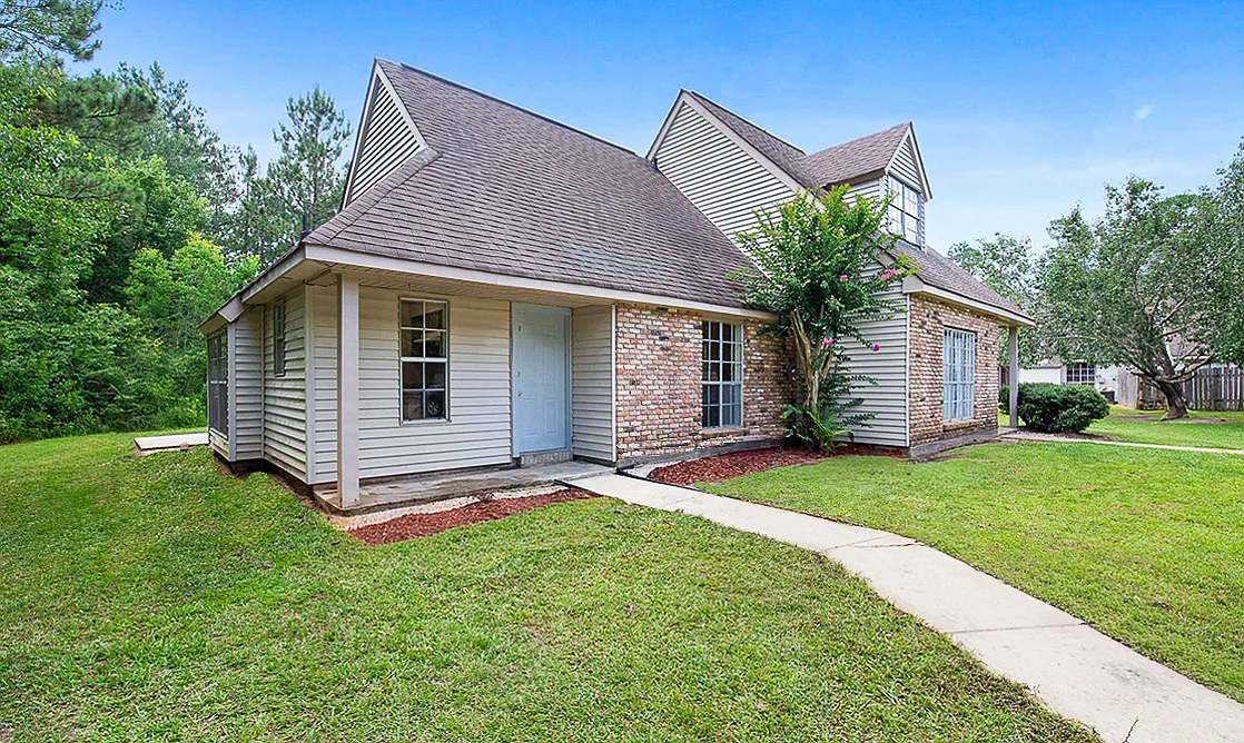 Abita Springs Apartments — Photo 2