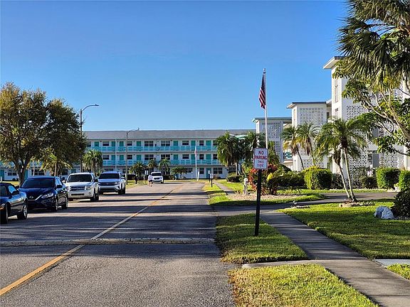 2nd image of 6000 20TH STREET N #116