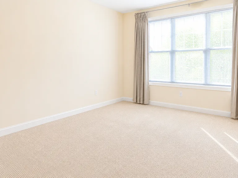 200 W Elm St #1128 — Photo 10