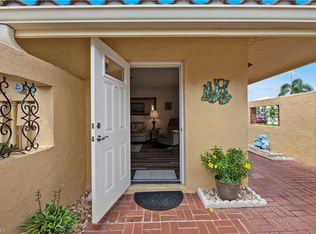 116 Harrison Rd APT 3, Naples, FL 34112