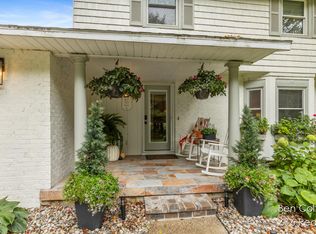 121 Parnell Ave NE, Lowell, MI 49331