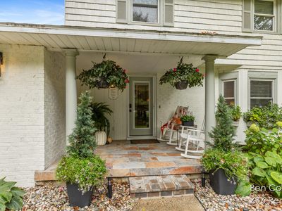 121 Parnell Ave NE, Lowell, MI, 49331