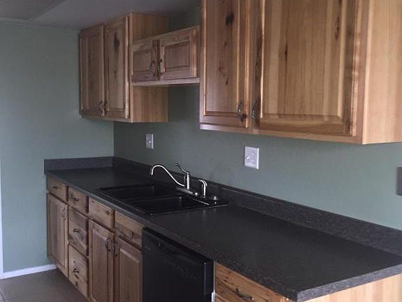 4th image of 10121 W Burns Dr