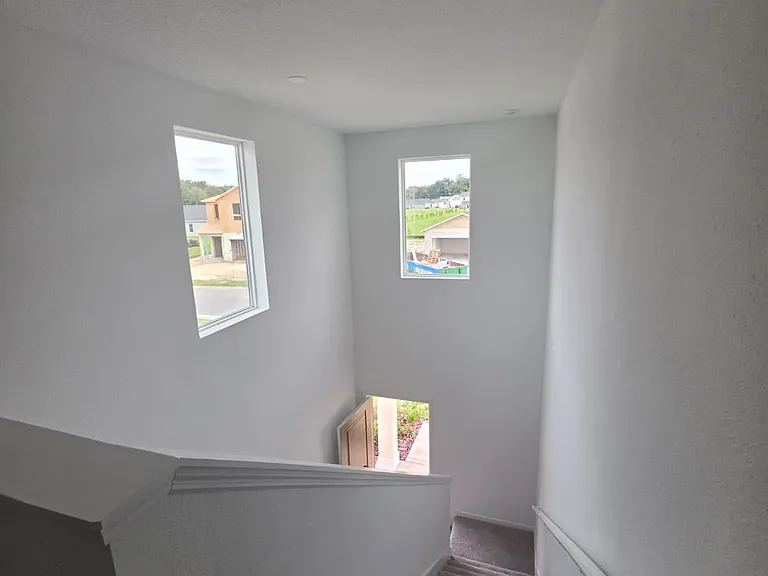 3201 NE 38th St — Photo 23