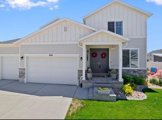 1836 E Red Oak Rd, Eagle Mountain, UT 84005