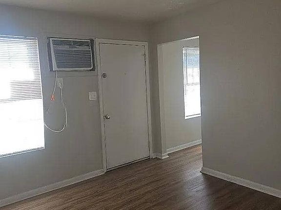 4th image of 1803 Staunton Ave NW #6