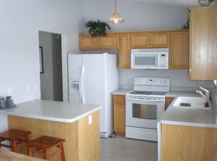 2033 Joes Lake Rd SE, Cambridge, MN 55008