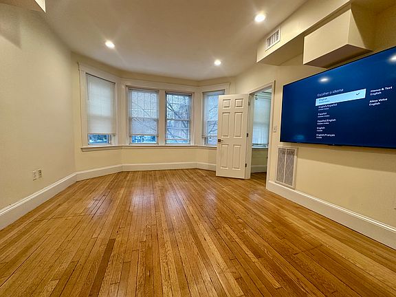 3rd image of 69A Babcock St #1
