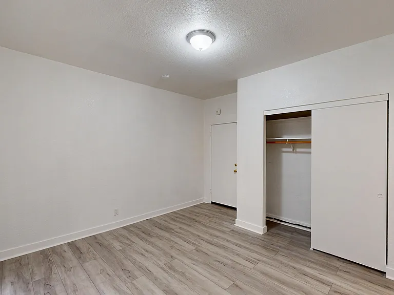 434 Leavenworth Street — Photo 2