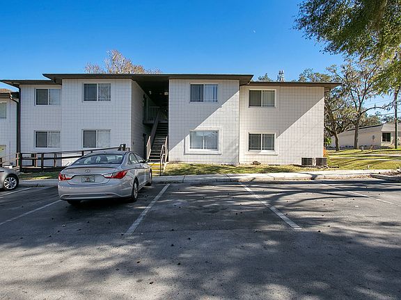 4th image of 2281 NE 2nd St #101