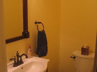 5708 Hampton St, Pittsburgh, PA 15206