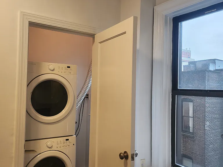 207 W 106th St #4D — Photo 17