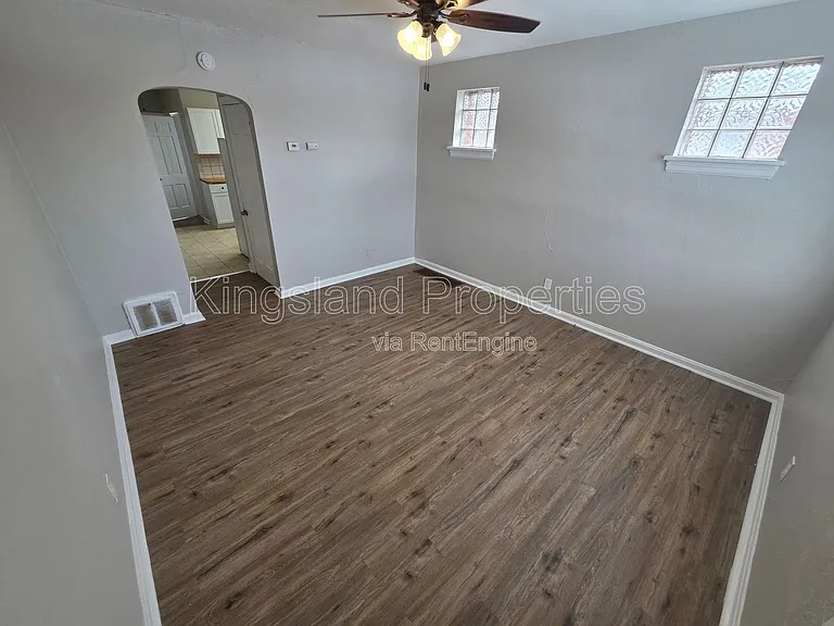 4752 Pennsylvania Ave #4754 — Photo 2