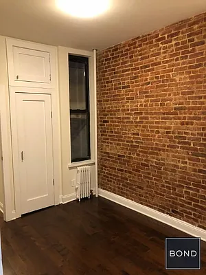 Rented by Bond New York | media 47