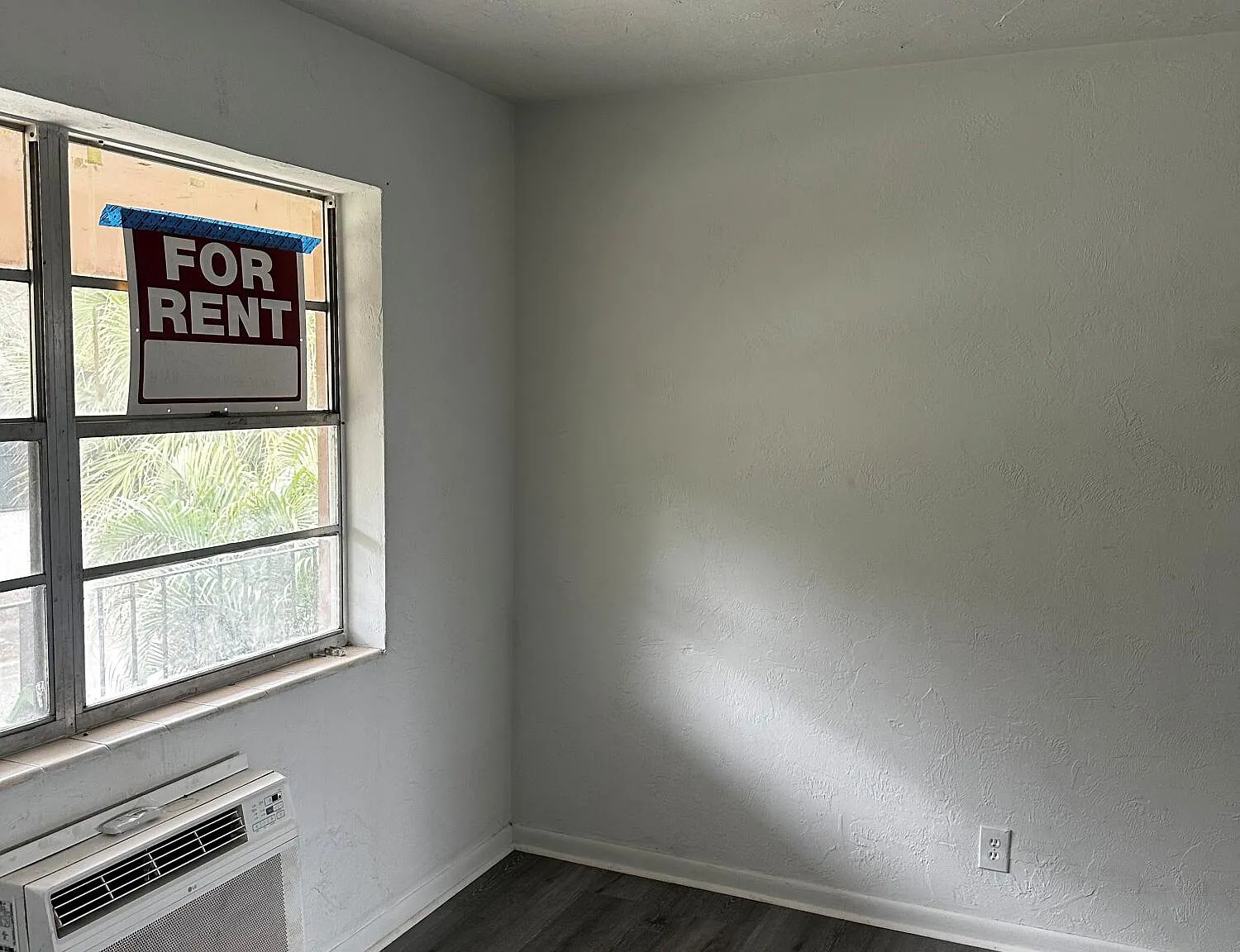 2 bed, 1.0 bath, 950 sqft, $1,850 — Photo 4