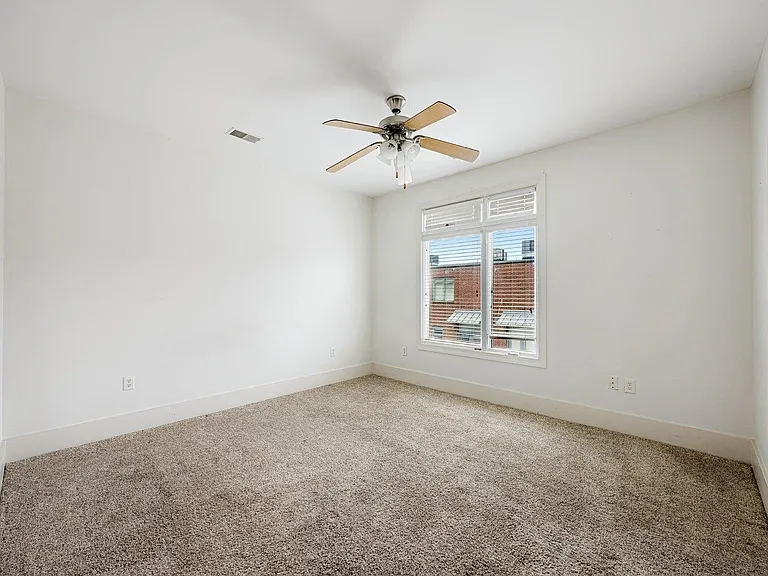 614 Tennessee St #201 — Photo 15