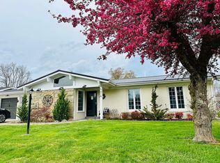 216 Seneca Cir, Winfield, WV 25213