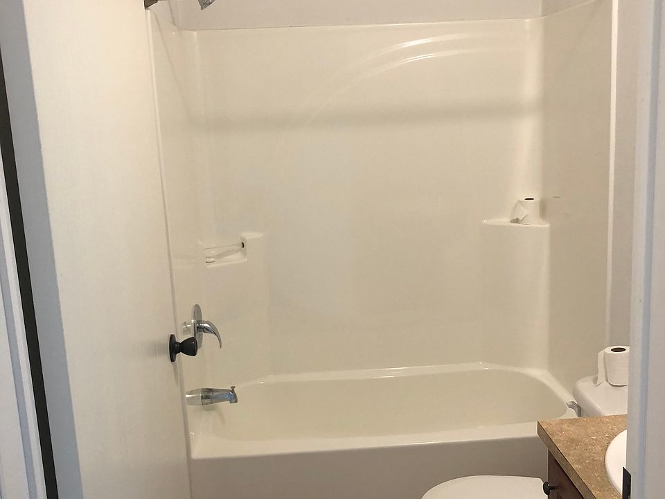 1st image of 545 35th Ave NW