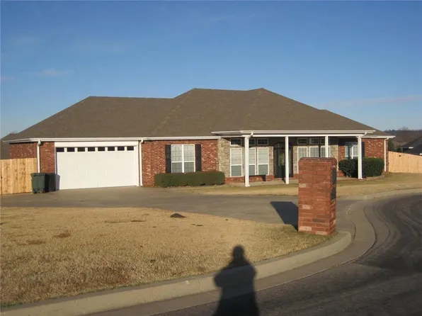 1704 Tatham Ave, Sallisaw, OK 74955