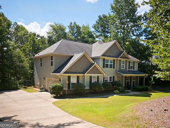 2nd image of 96 Oak Leaf Way