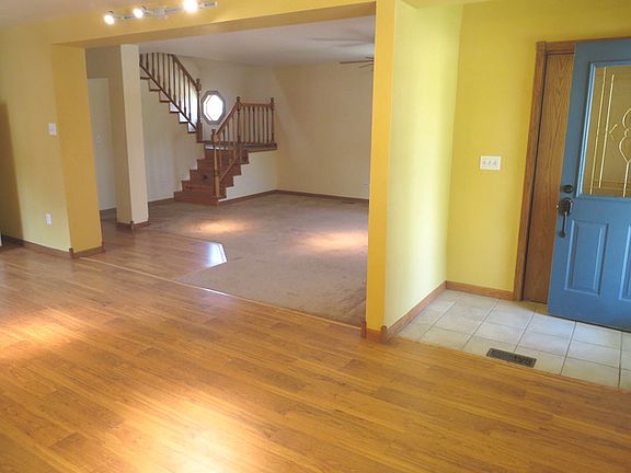 2nd image of 195 W Elm St
