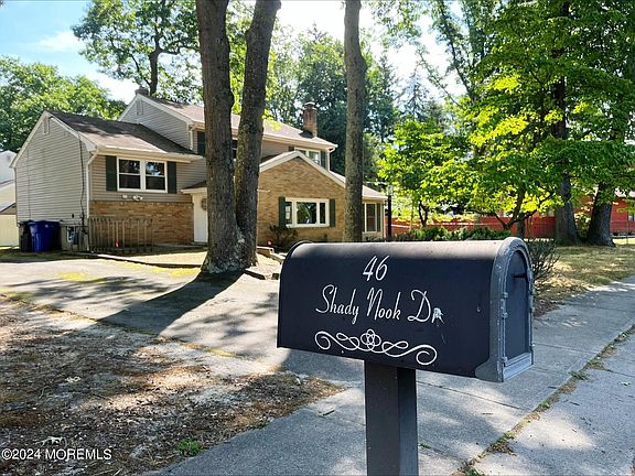 4th image of 46 Shady Nook Drive